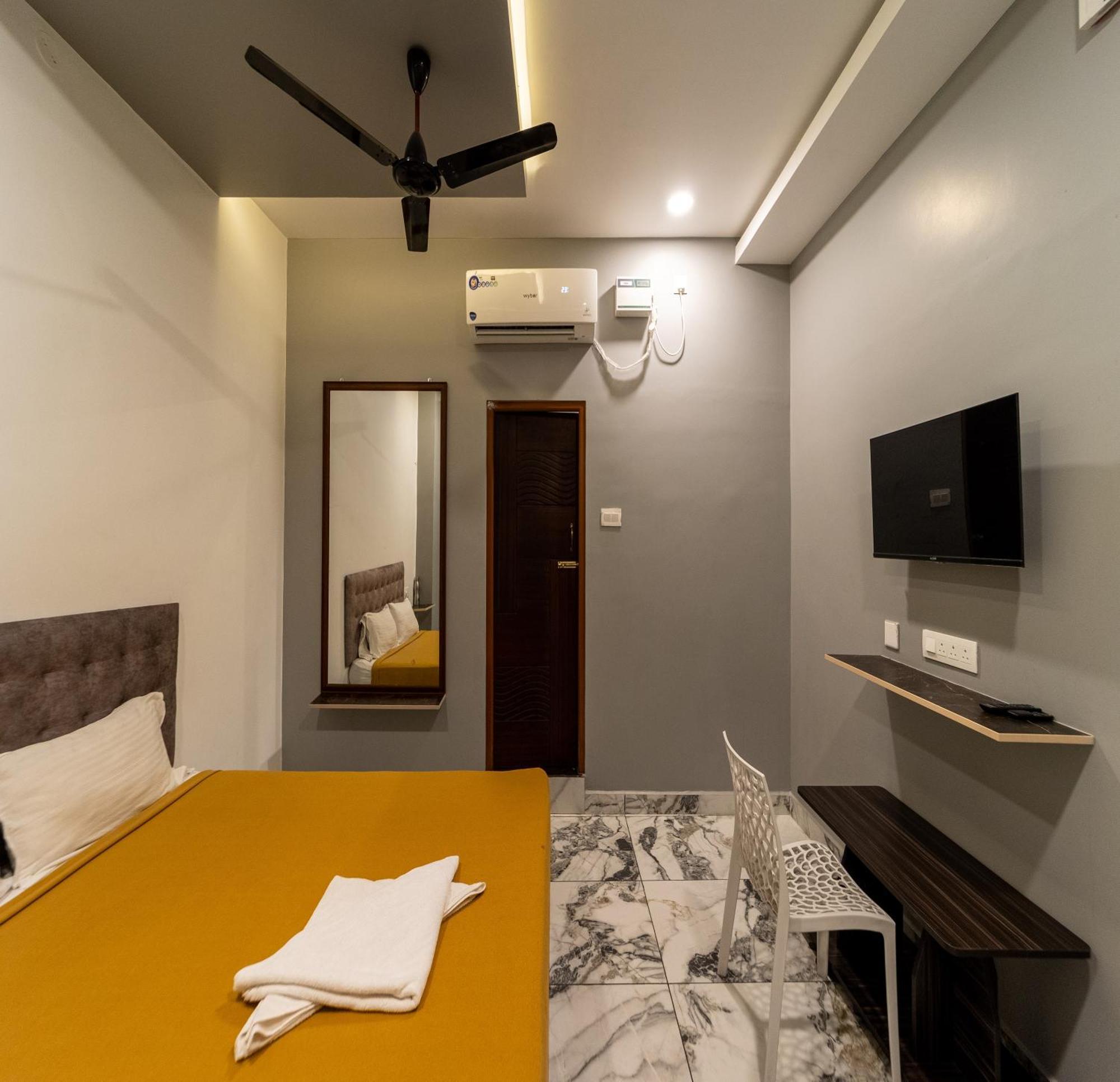 Hotel Bees Pondicherry Eksteriør bilde