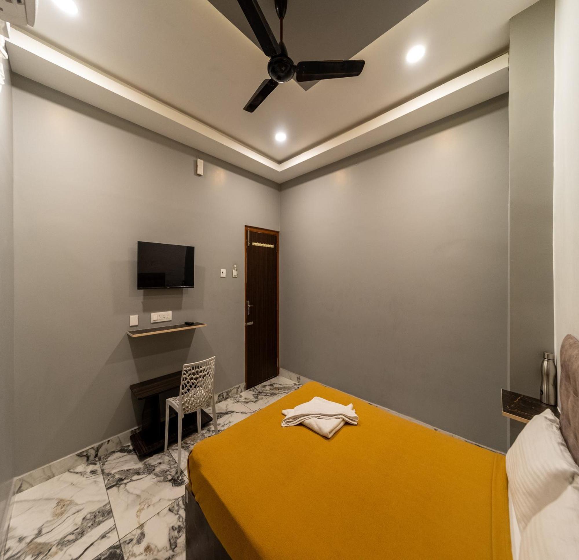Hotel Bees Pondicherry Eksteriør bilde